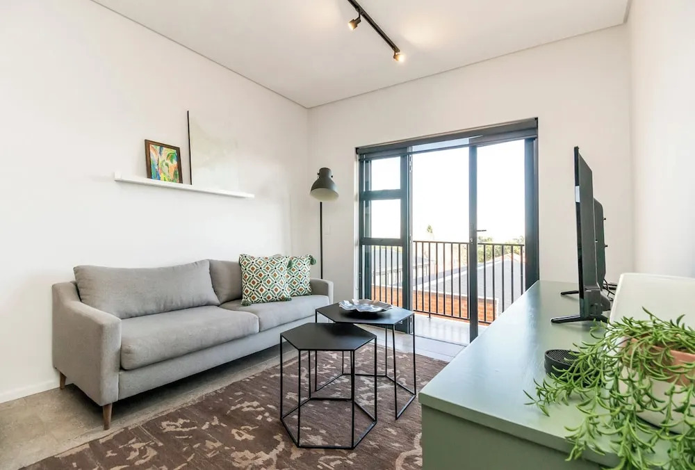 Hyde Park House Apartments