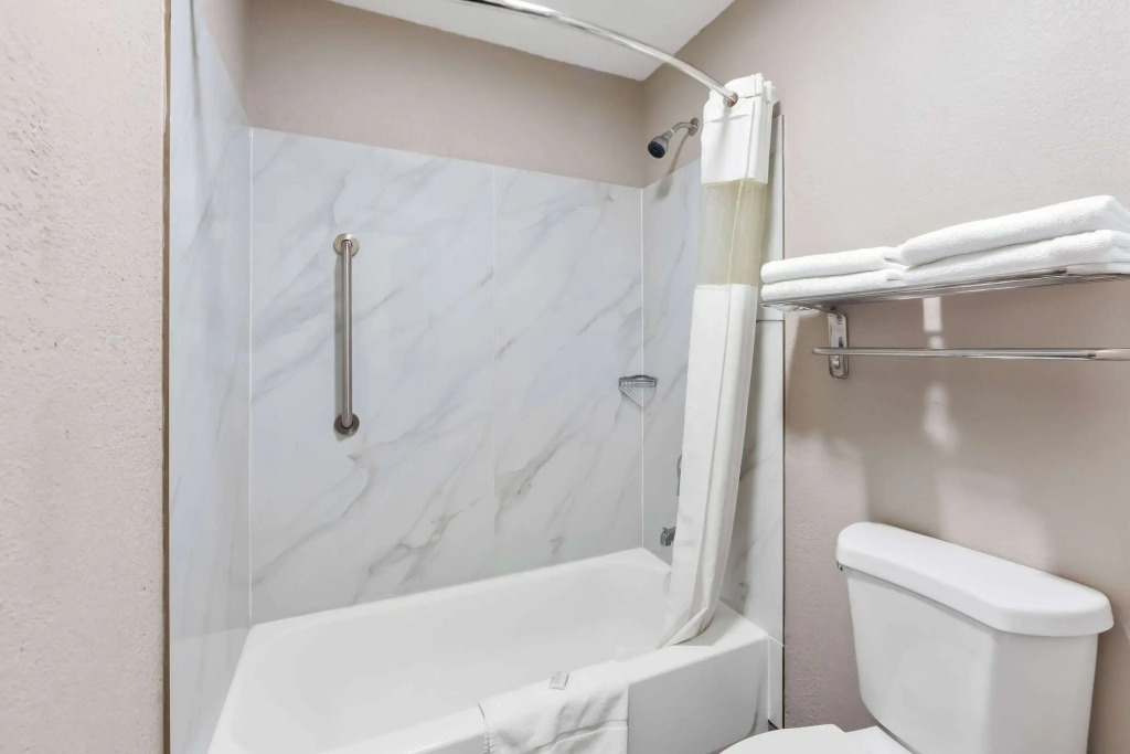 Days Inn by Wyndham Brownsville