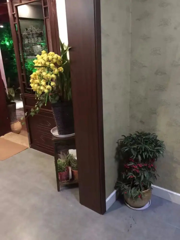 Zunyuelou Inn Tongli