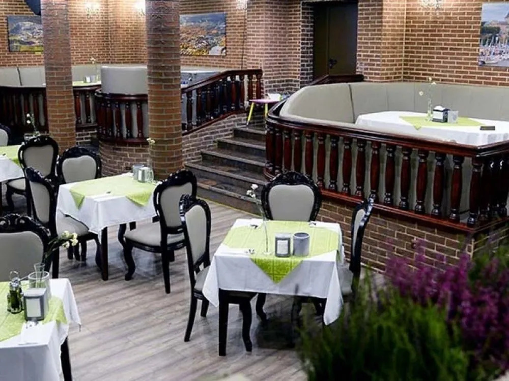 Hotel Dobosz