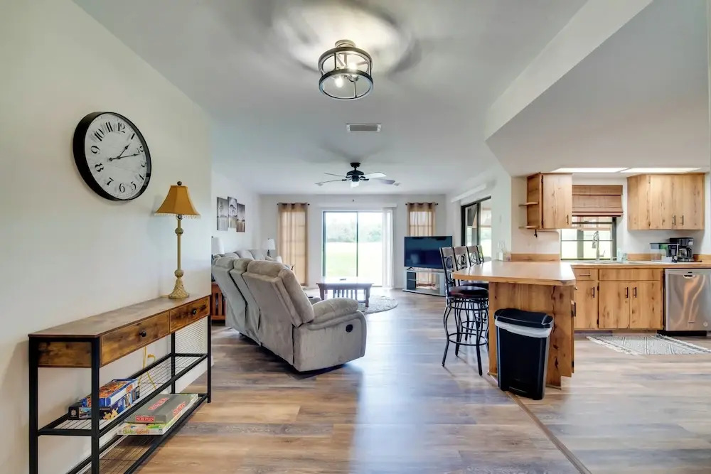 Walk to Lake: Geataway w/ Yard in Inverness