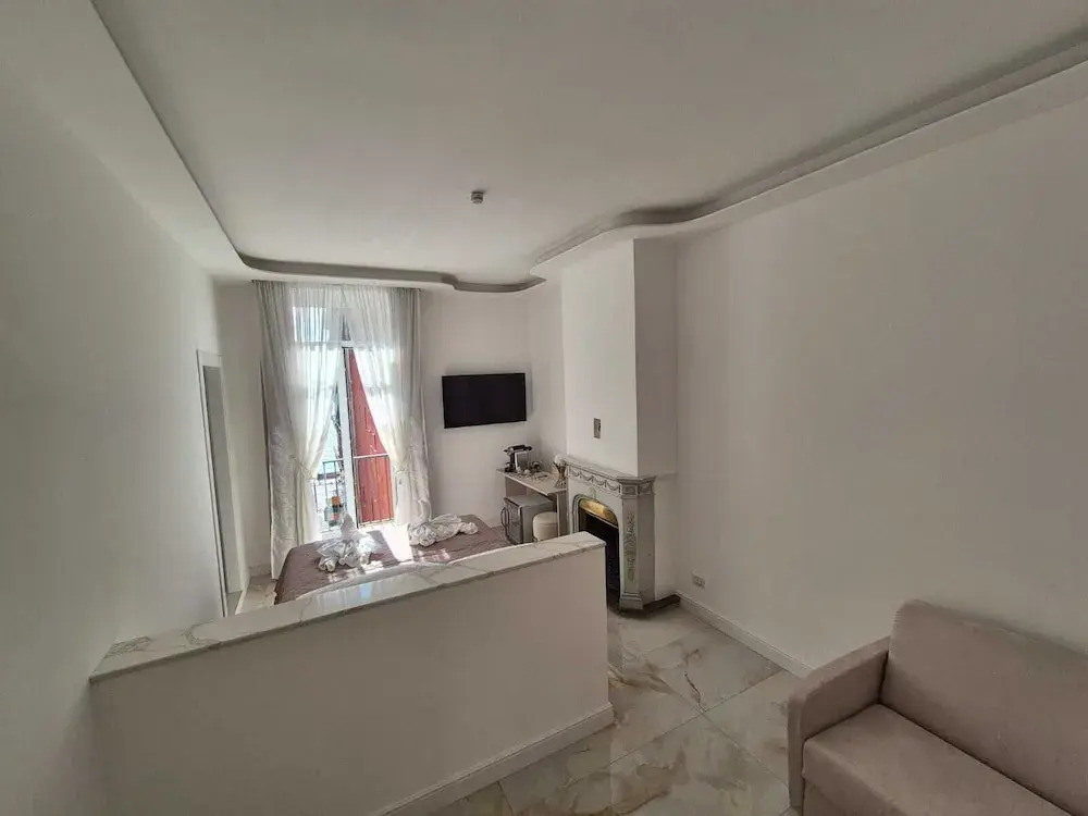Arco Boutique Rooms