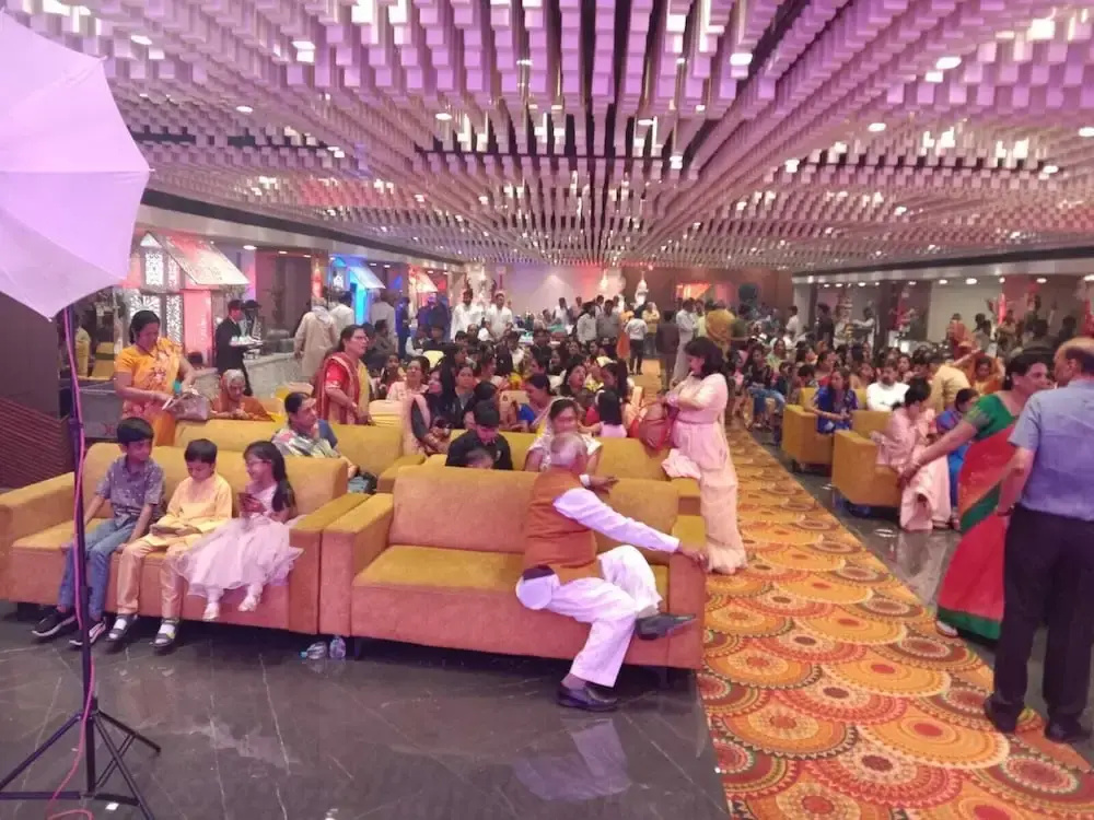 Hotel Crescent Rooms And Banquet