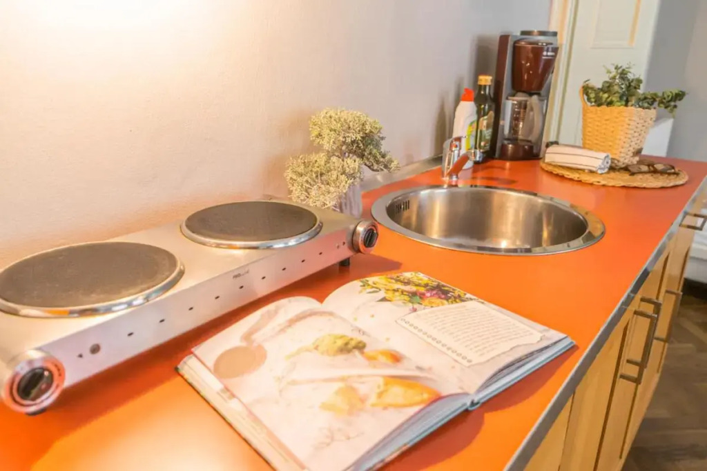 Stylish Studio Close to Prague Castle, WalkScore 99%