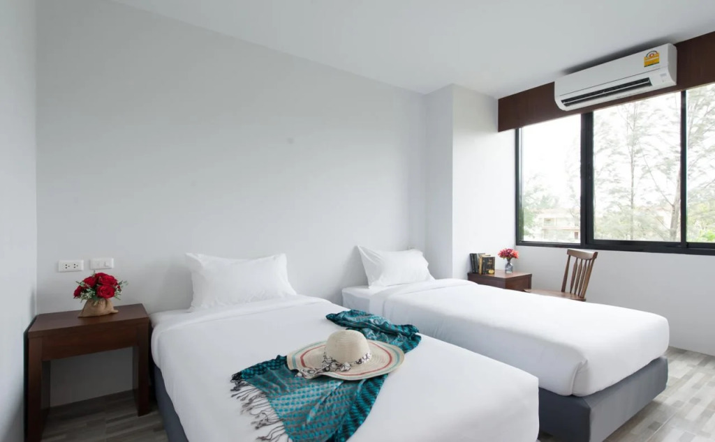 The Sixteenth Surin Beach Hotel