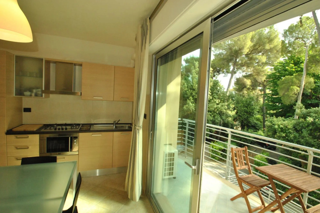 In vacation residence, mt. 50  from the sea, apartment on the 1st floor with terrace, 3 beds. Reserv-Venus- Bilocale Mare
