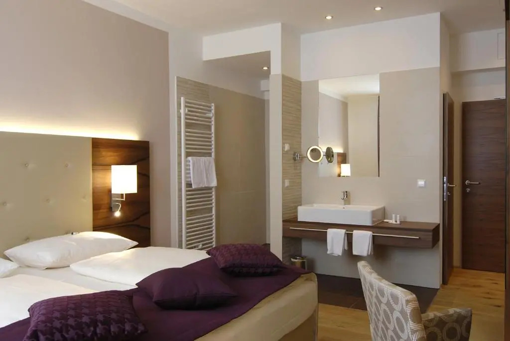 CHRIZZ Rooms