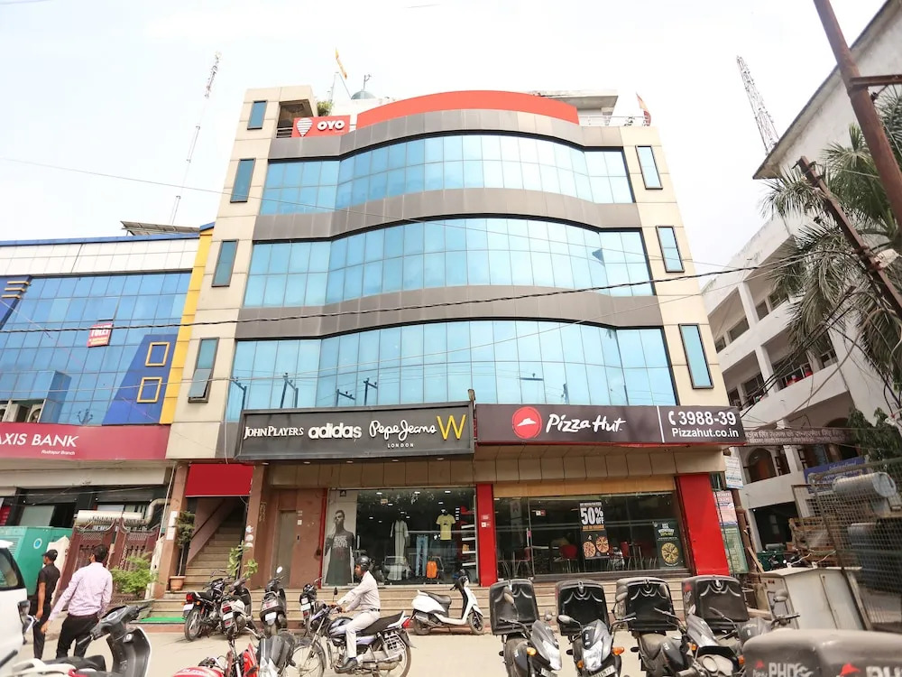 Hotel Rivieraa by OYO Rooms