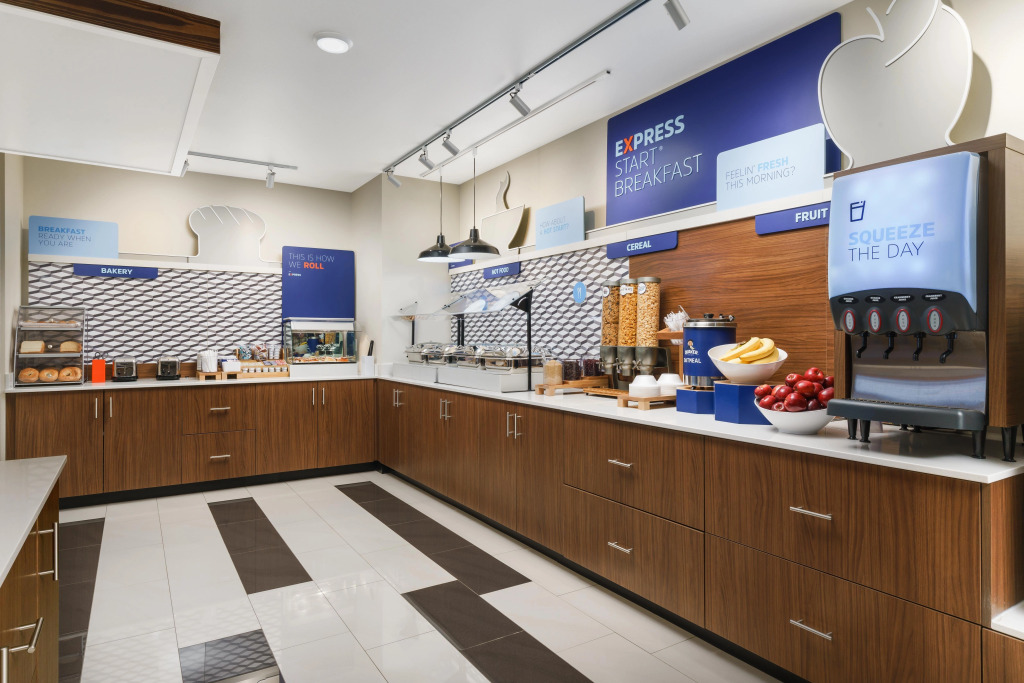 Holiday Inn Express & Suites Oakhurst-Yosemite Park Area by IHG