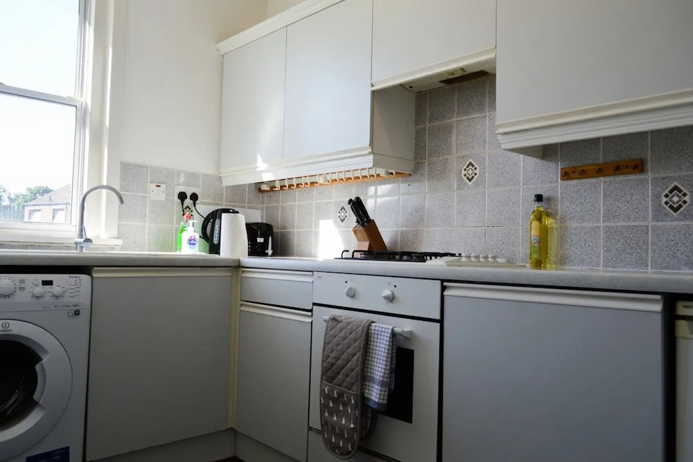 Modern 2 Bedroom Apartment in Central Edinburgh