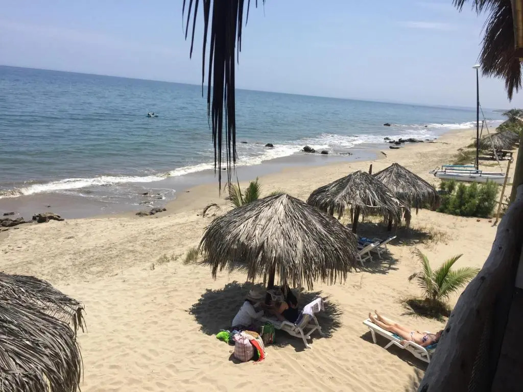Baja Canoas Hotel