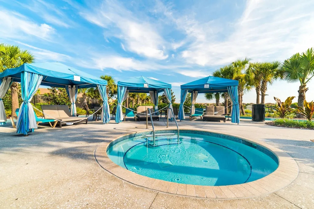 Windsor At Westside 14 - 9 Bed Villa