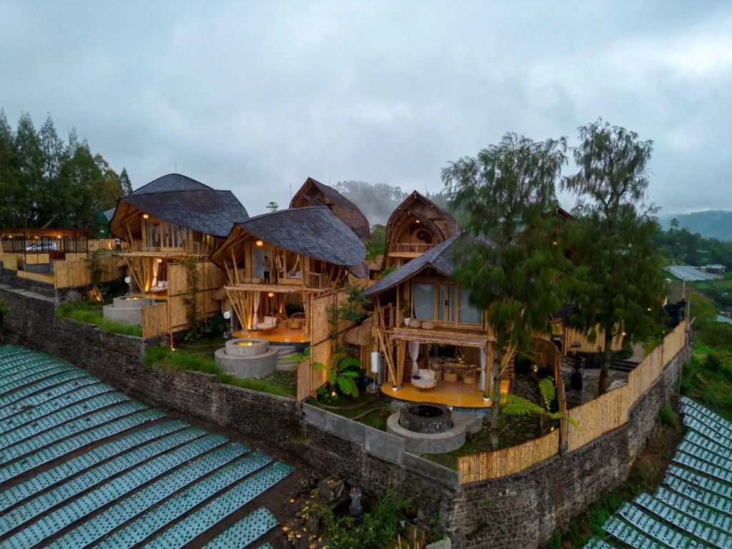 Курортный отель The Dewi Eco Bamboo Villa