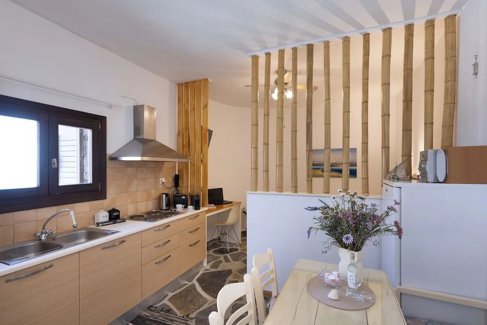 Aegean View - Seaside Apartment in Syros