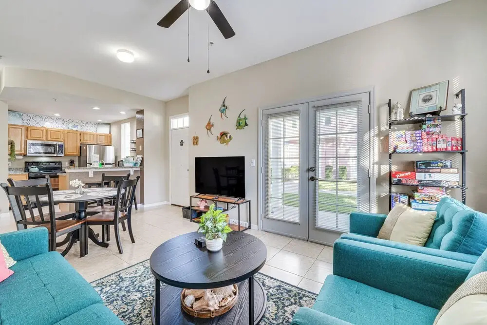 14 Mi to Disney World: Kissimmee Condo w/ Perks!