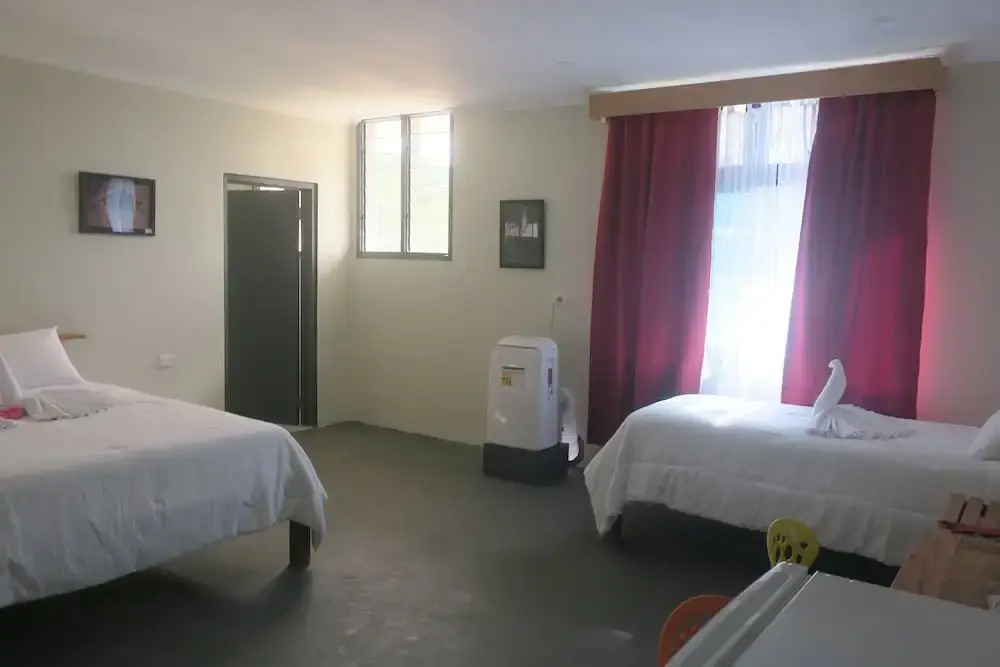 Zaru Hotel