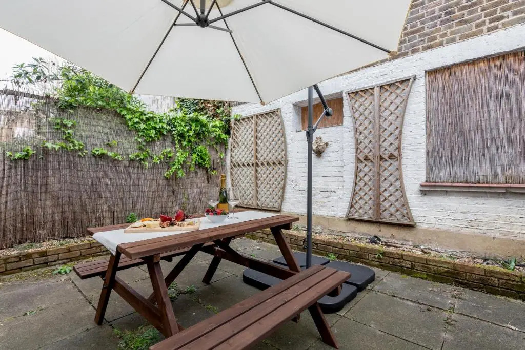 Elegant 3Bed Apartment in Kensington Olympia