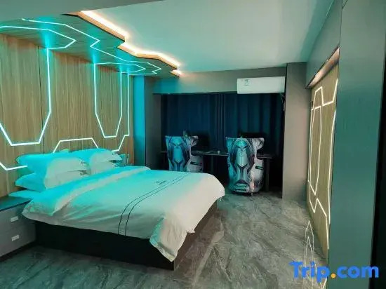 Miho Hoshi esports Hotel