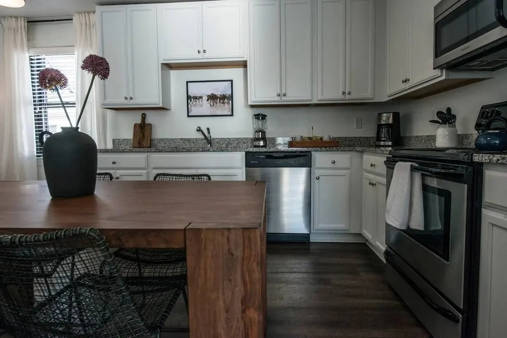Explore Downtown Nashville Hip Designer Condo