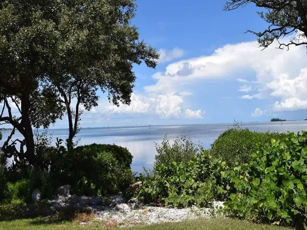 West Bay Cove 208