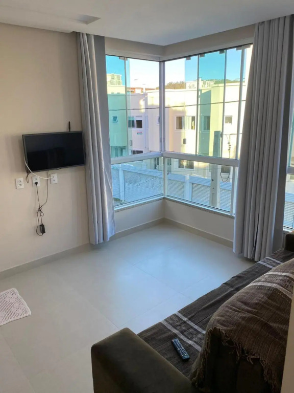 Apartamento a 50 metros da praia de canto grande