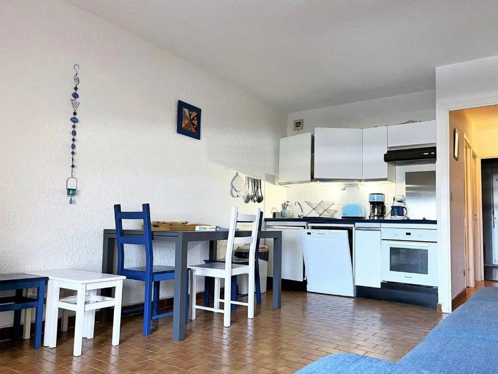 Appartement Bormes-les-Mimosas, 2 pièces, 6 personnes - FR-1-251-211