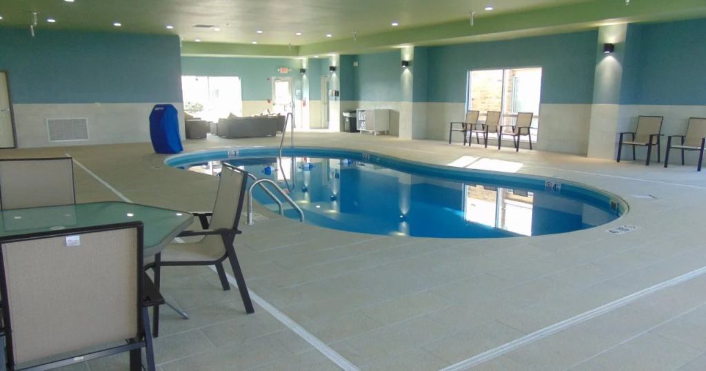 Holiday Inn Express & Suites Wapakoneta by IHG