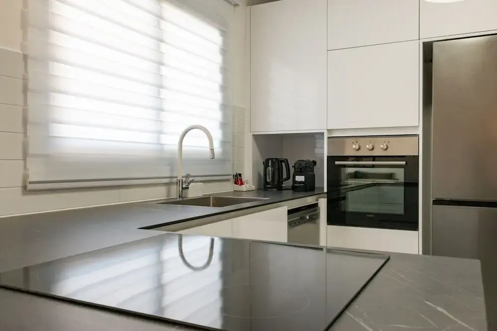 Luxury APT 3 BR New Tower Parking