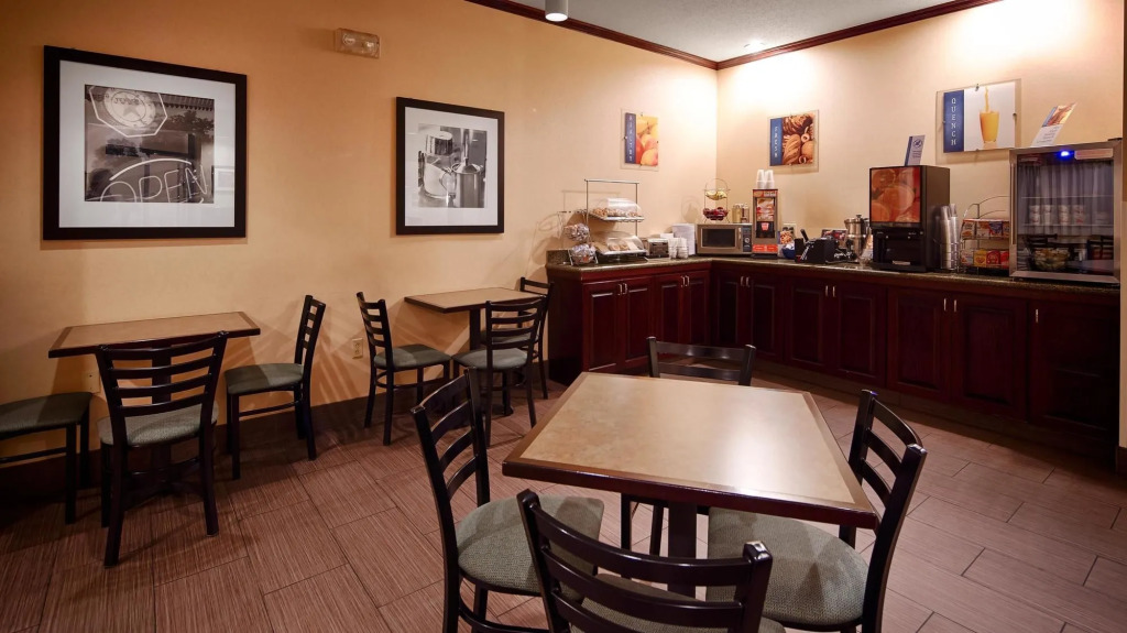 Best Western PLUS Executive Inn
