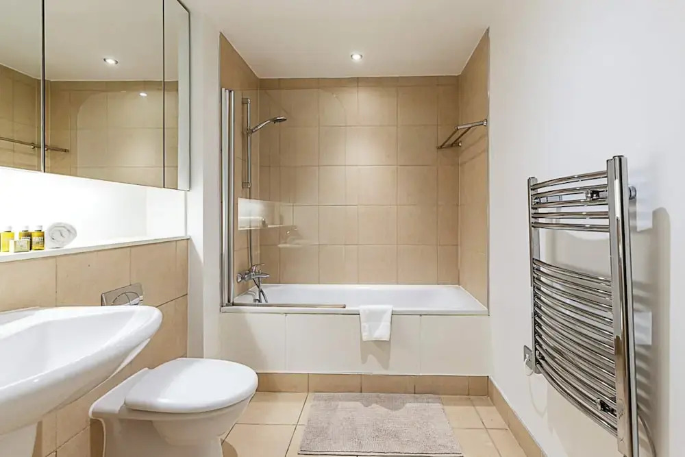 Spacious Modern Flat in Chelsea Harbour