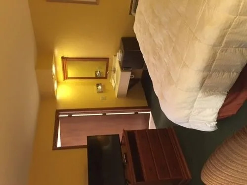 Rodeway Inn & Suites