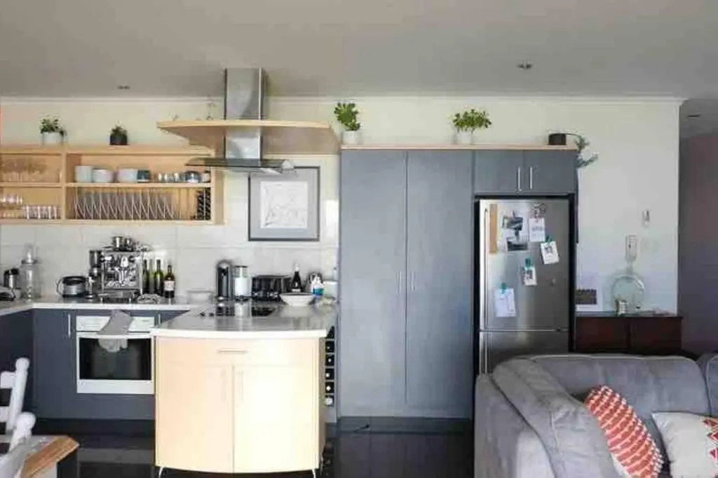 Luxurious 3 bedroom beachfront - panoramic views