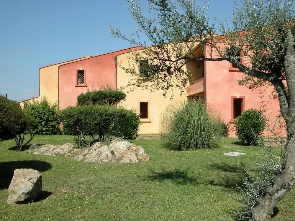 Porto Coda Cavallo Apartaments