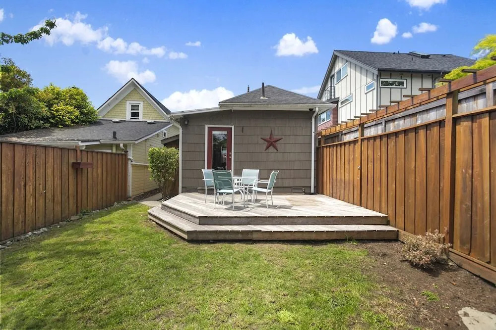Ballard Bungalow - Walk to DT Ballard/Water