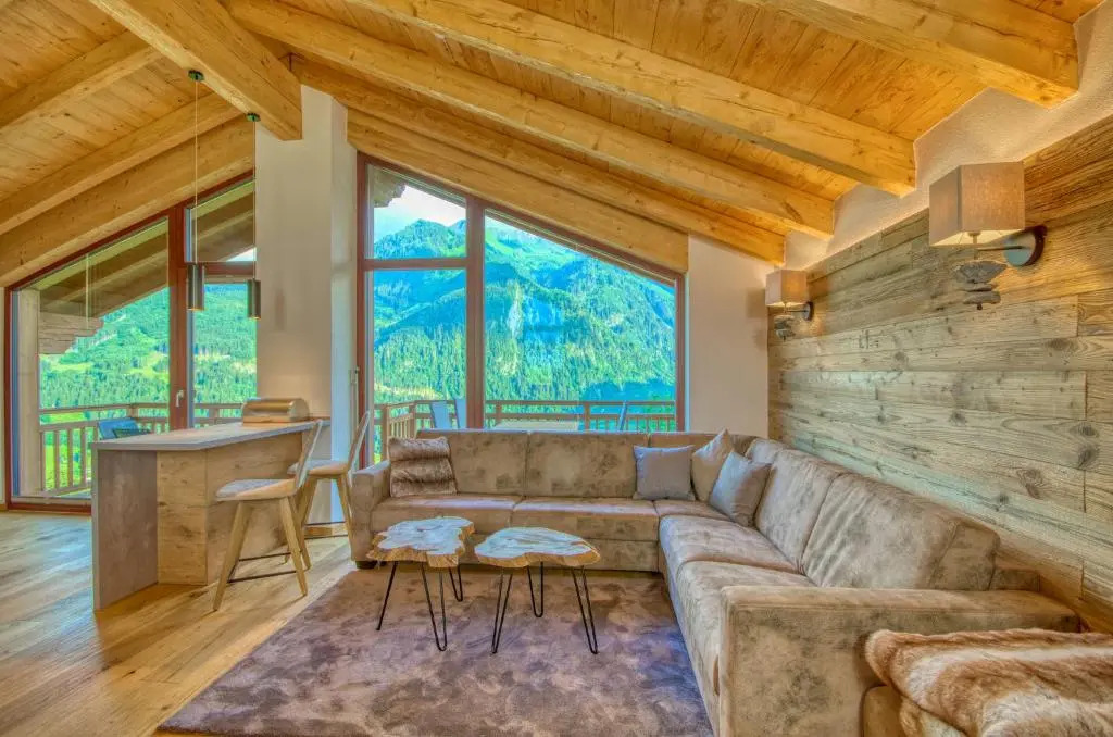 Ski-in Ski-out Chalet Maiskogel 17A by Alpen Apartments