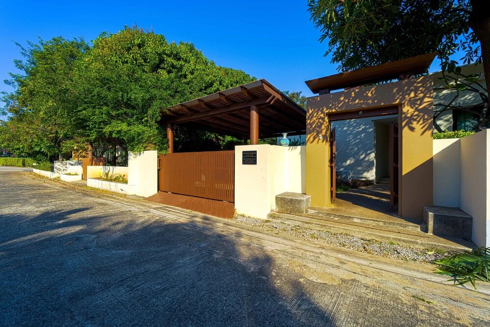 3 Bed Luxury Bali Style Villa Close To Beach PR6