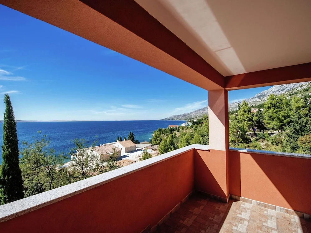 Modern Apartment in Starigrad Paklenica