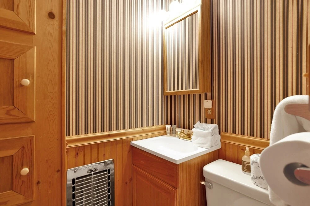 2245-plymouth Mountain Escape 3 Bedroom Home by Redawning