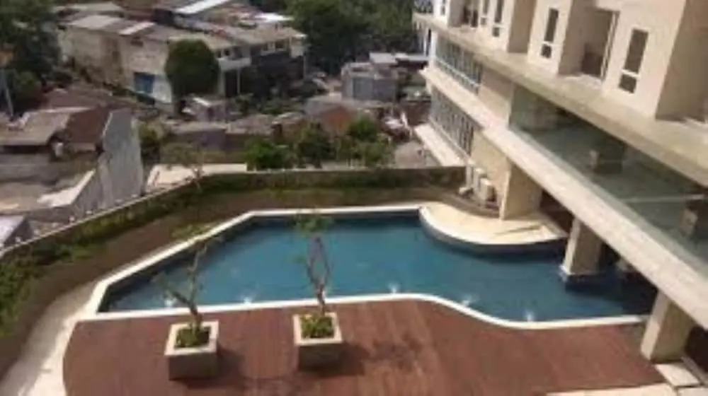 Elpis Residence