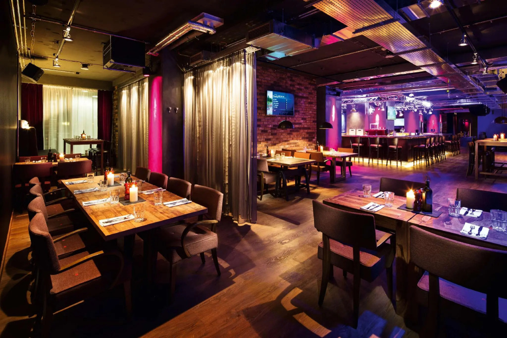 Hotel PULSE8
