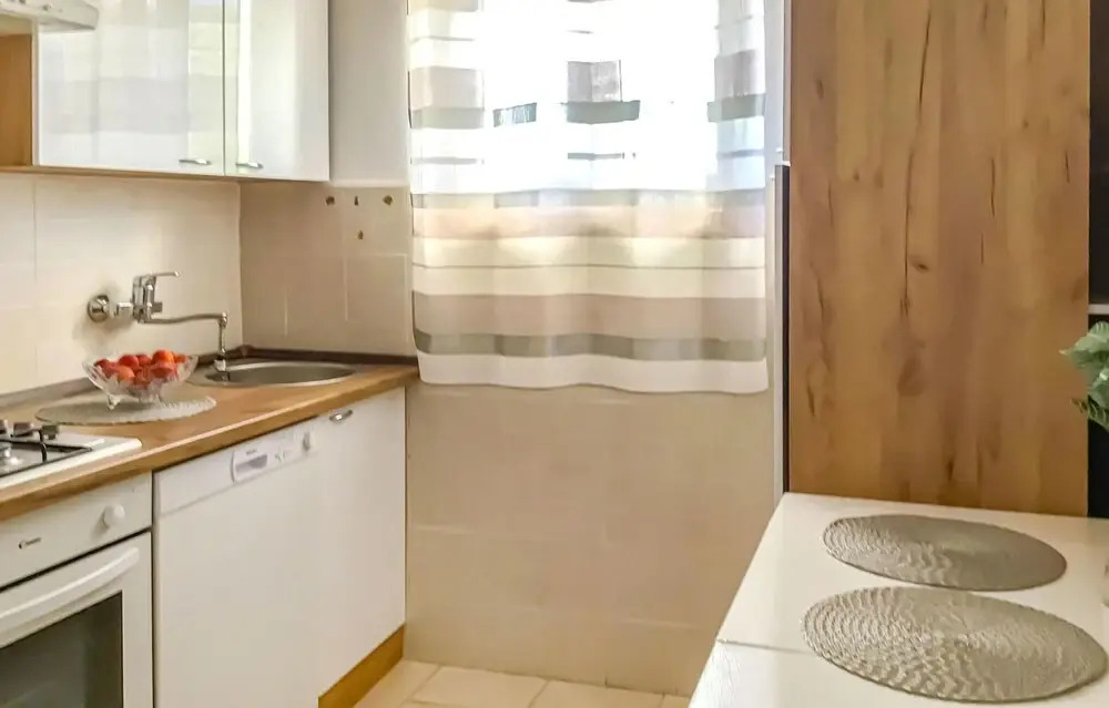 Stunning Home in Gruda With Wifi and 3 Bedrooms