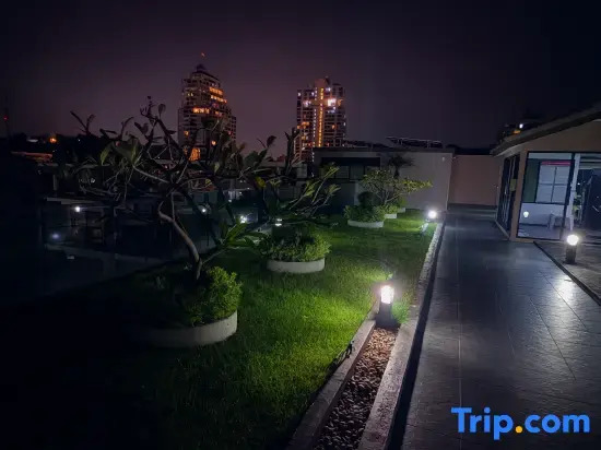 Modern 2 Bedroom Condo in Pratumnak