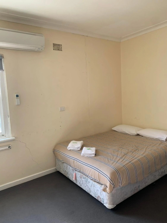 Kootingal Hotel