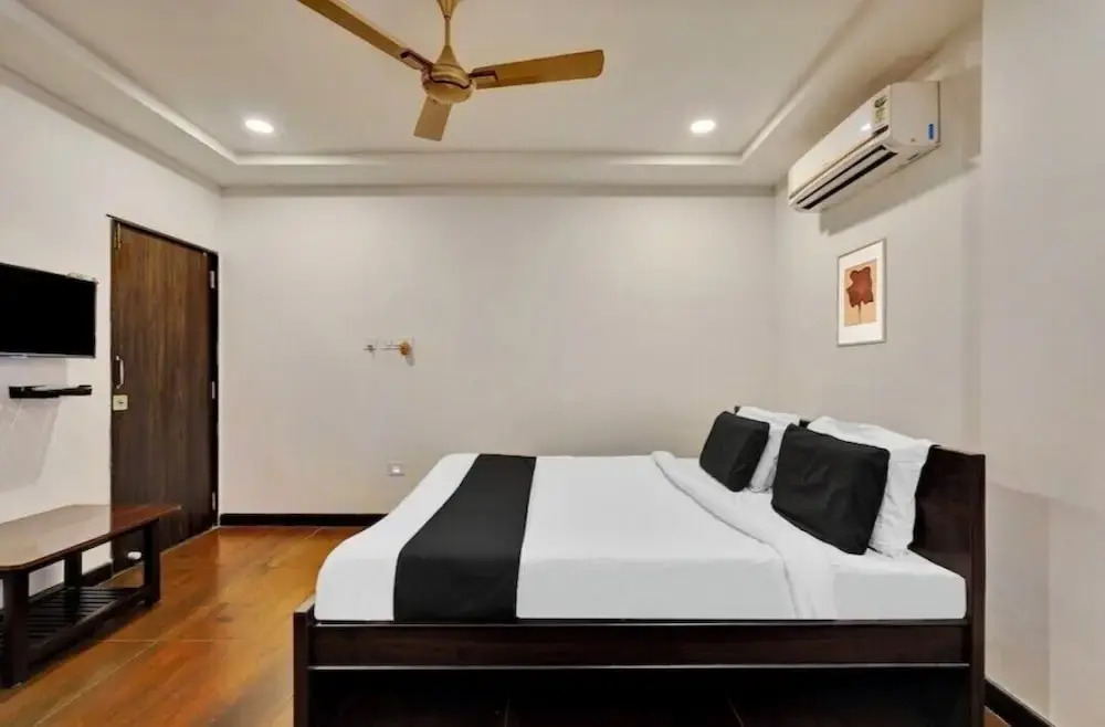 Medi Konda Grand