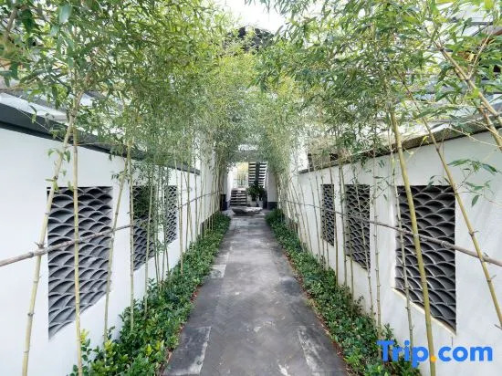 Tengchong Elegant Restaurant Courtyard