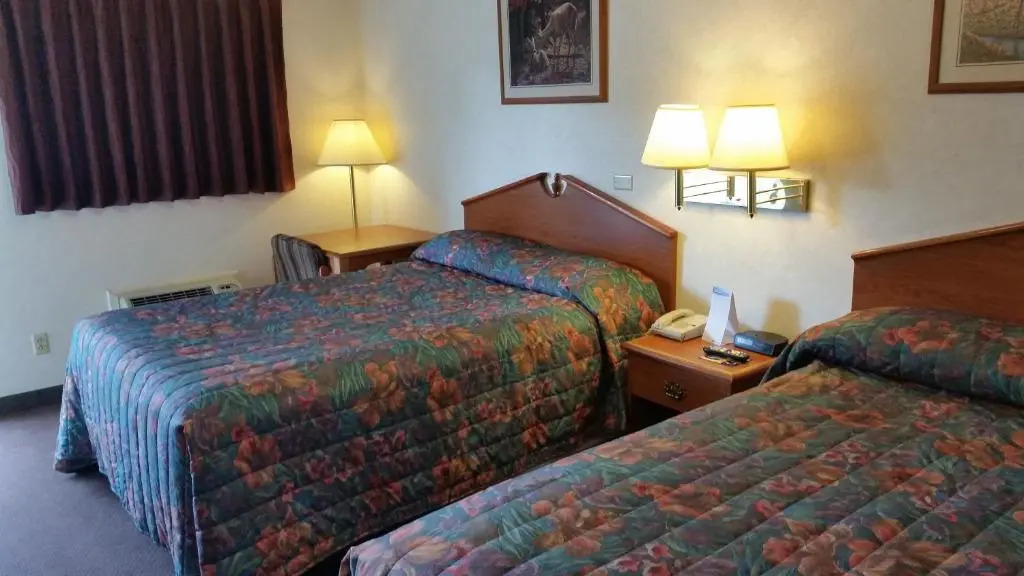 Deerfield Inn