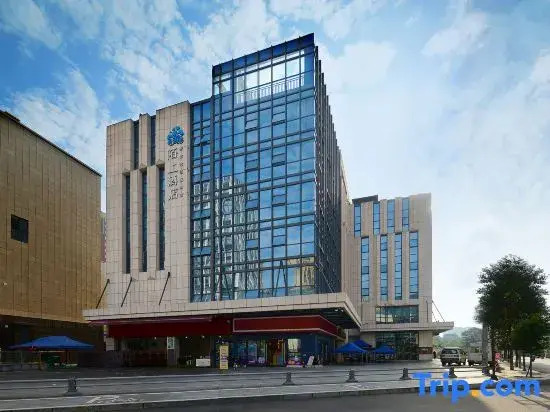 Moshang Qingya Hotel