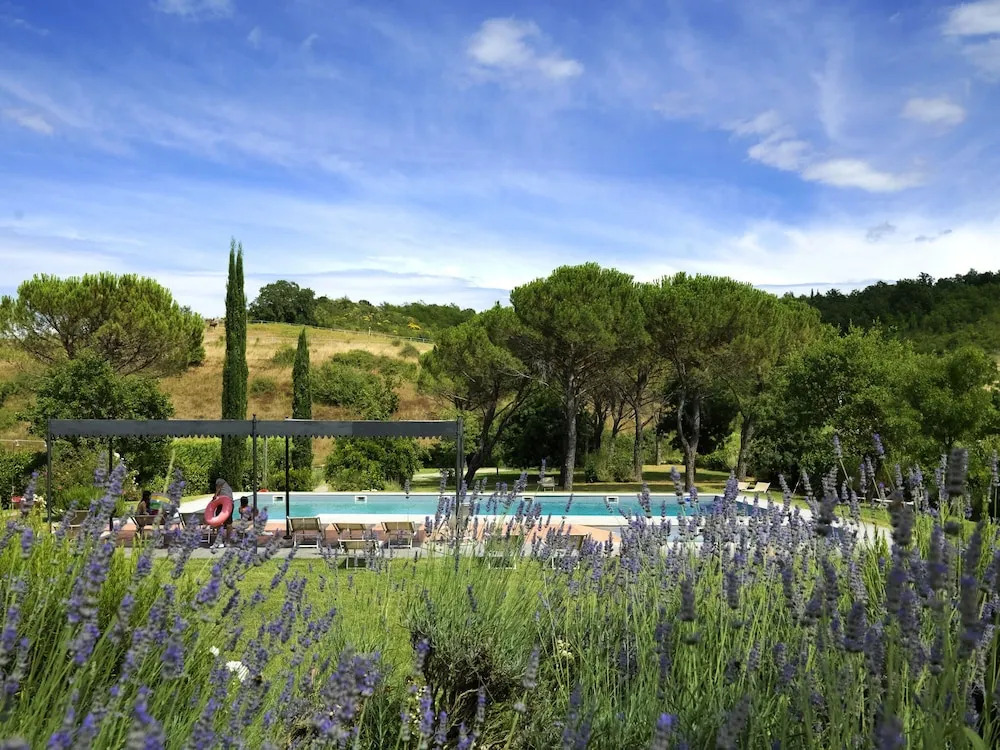 Garden-view Farmhouse in Certaldo With Swimming Pool