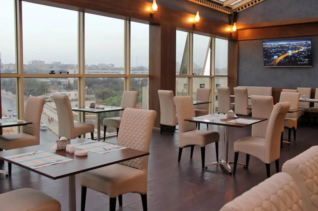 LB Suites Hotel
