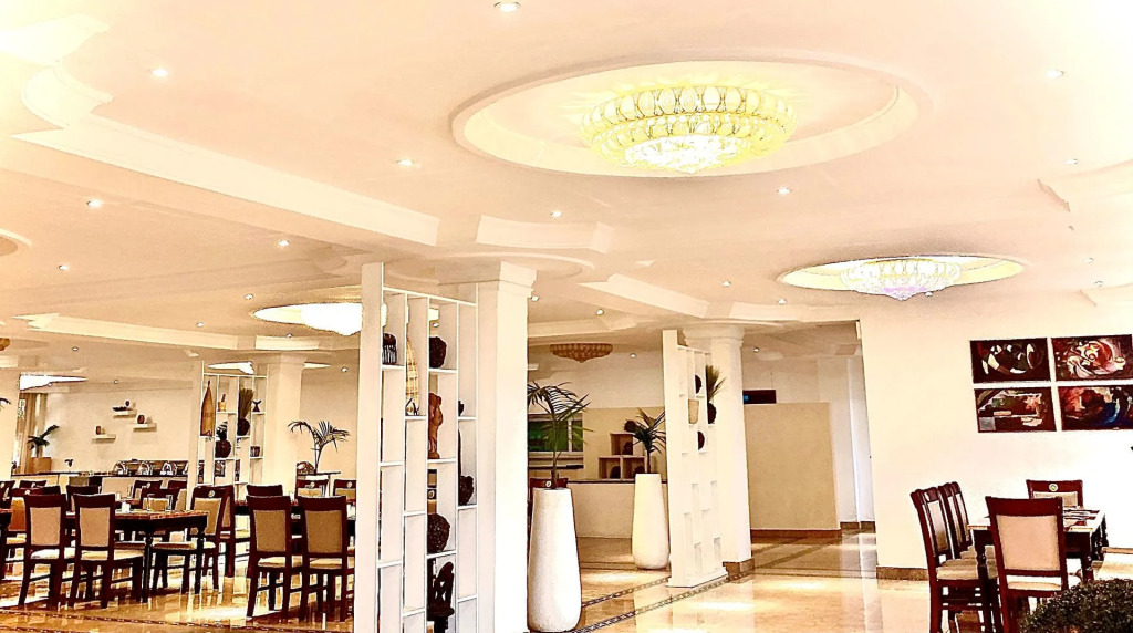 De Leopol Hotel